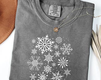 Comfort Colors® Snowflake Winter Christmas T-shirt, Christmas Snowflake T-shirt, Winter T-shirt, Snowflake Christmas Women Christmas T-shirt