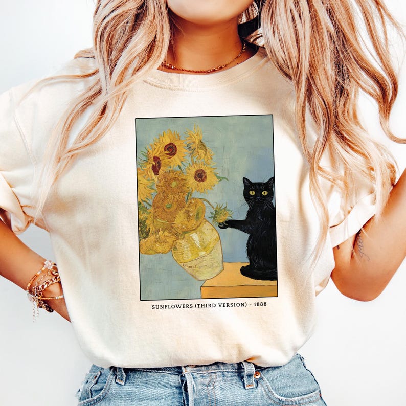 Camiseta Comfort Colors® con diseño de gato de Van Gogh, camiseta con estampado de lirios de Van Gogh, camiseta de gato negro, camiseta divertida de gato, camisetas para mujer, idea de regalo divertida, camisetas de gatos imagen 2