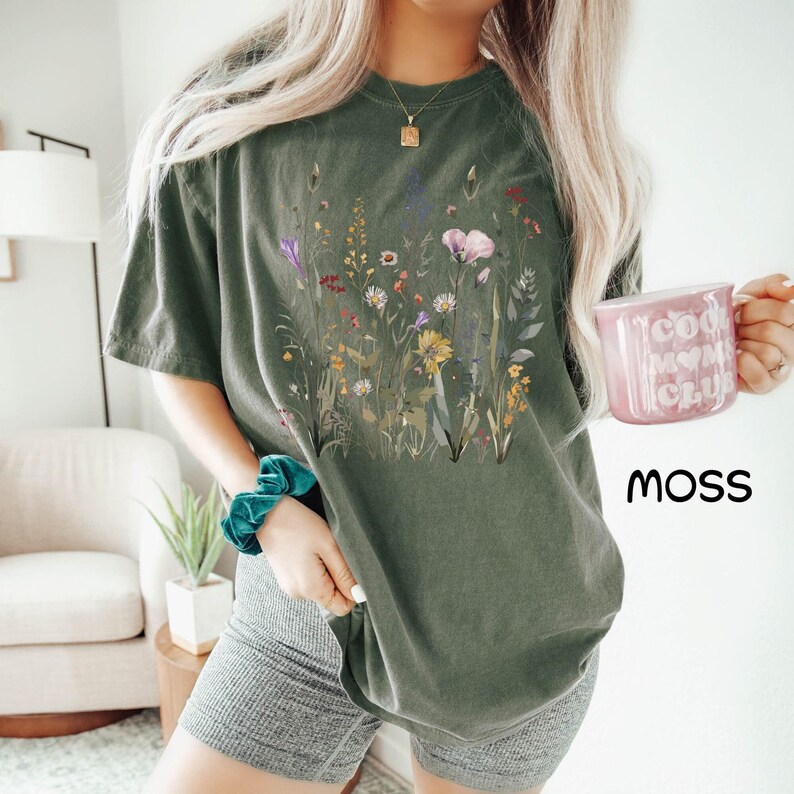 Comfort Colors® Wild Flowers T-shirt, Vintage Botanical Tee, Pastel ...