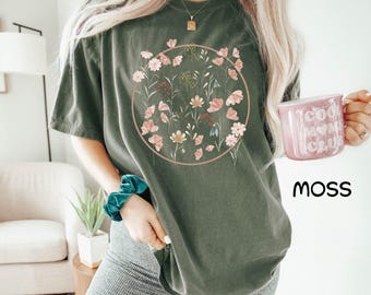Comfort Colors® Flower Shirt, Floral T-Shirt, Plant Lover Gifts Tee, Floral Graphic Tee, Botanical Shirt, Gift For Her, Wild Flowers T-Shirt