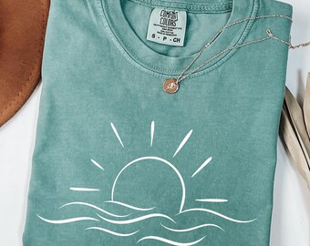 Comfort Colors® Sun T-Shirt, Summer Shirt, Beach Shirts, Sunhine T-Shirt, Gift For Woman, Boho Sun T-shirt, Sun Shirts, Summer Trip T-shirts