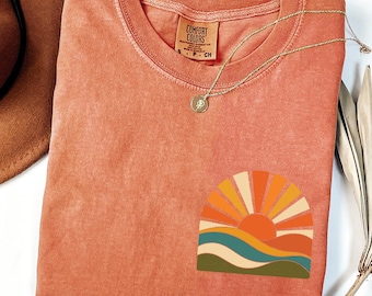Vintage Sea, Retro Ocean Sun Summer Shirt, Comfort Color® Coastal Summer Tee, Beach Vacation Graphic Shirt, Sunshine Shirt, Ocean Lover Gift