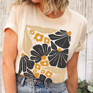 WildFlowers T-Shirt, Vintage Botanical Tee, Floral Nature T-Shirt, Garden Lover Tee, Flower Lover Tee, Botanical Neutral Tee, Flower T-Shirt