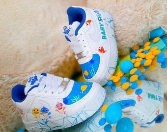 Chaussures bébé requin