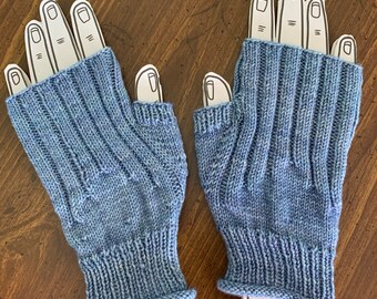 Handknitted Fingerless Gloves Wristwarmers Handwarmers - Blauw - Maat M/L (dames)