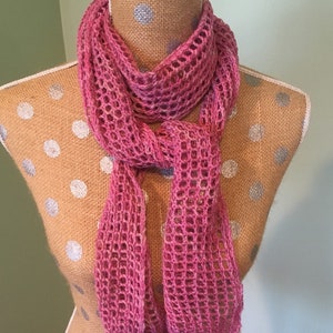 Lacy Pink Knitted Scarf image 3