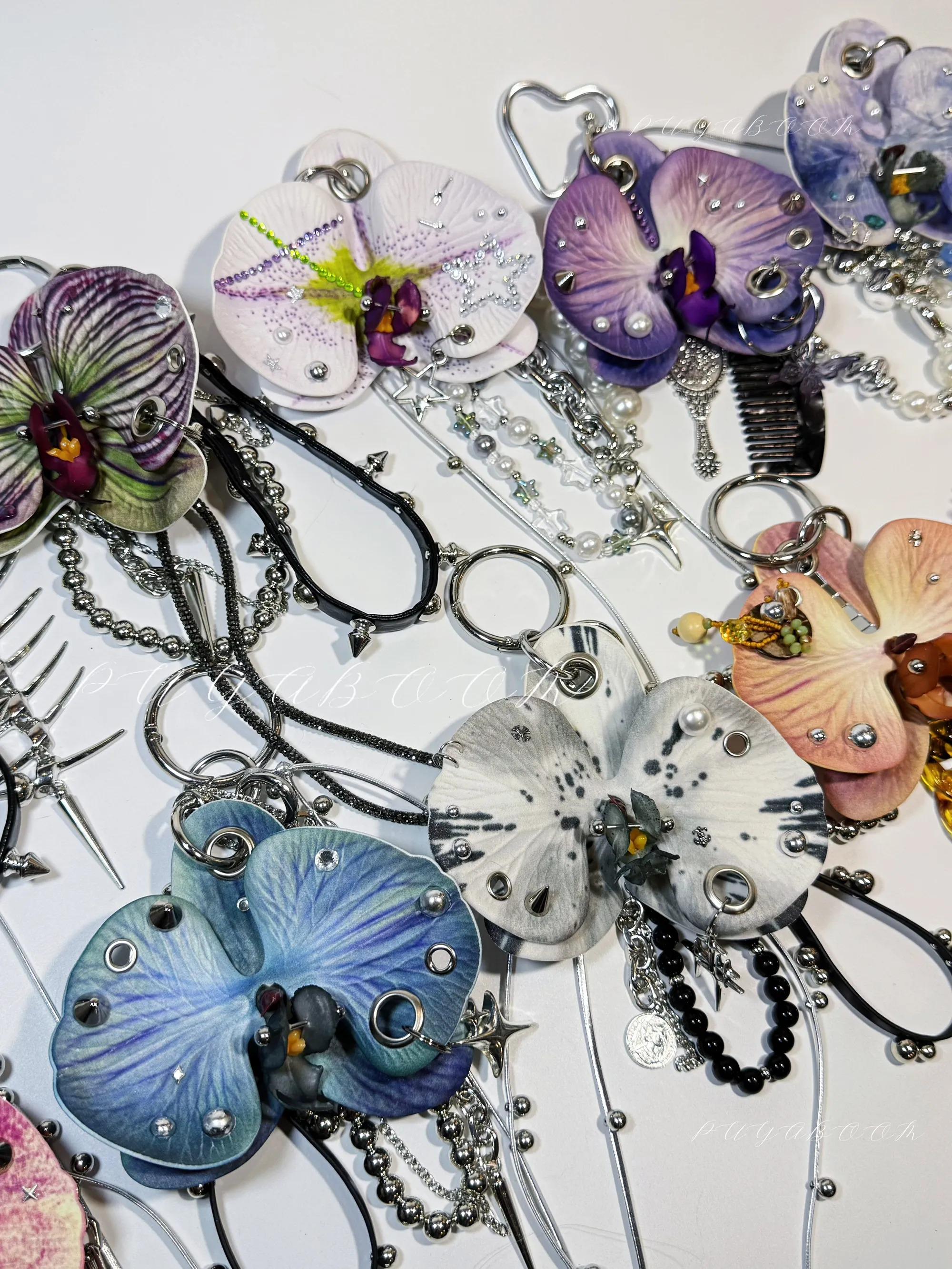 Pierced Orchid Keychain ,gothic Trendy Keychain for Women's