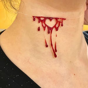 Halloween costume. Bleeding Necklace，horror jewellery, Halloween,gothic,cosplay,Dress jewelry