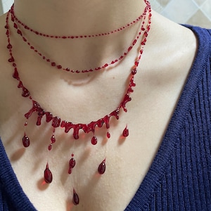 Collier superposé en résine sanguine, cadeau unique d'Halloween, déguisement de vampire