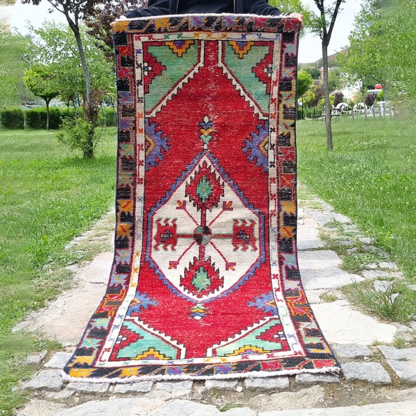 tribal rug, antique rug, handmade red rug, eclectic rug, anatolian rug, southwestern rug, vintage turkish rug, old rug, 2.3 x 5.4 ft VT 4096