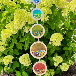 Chakra.. blingthingzbylori.. chakra stake .. garden decoration.. suncatcher.. garden art.. yard art .. spiritual item .. wellness item