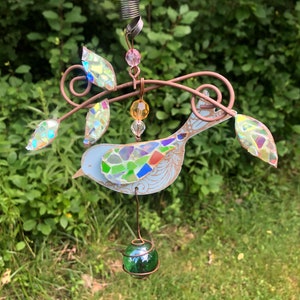 Bluebird bouncy… Bluebird suncatcher… Suncatcher bird… Suncatcher… Bird… Tiki bar decoration… Garden art… Yard art… Bird lover gift…
