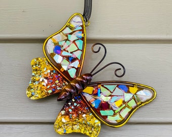 Butterfly.. SunCatcher.. butterfly bouncy .. SunCatcher.. blingthingzbylori.. garden art .. yard art .. window decoration.. hostess gift