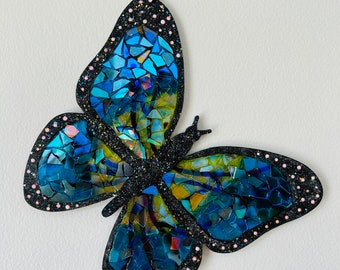 Butterfly.. Blingthingzbylori.. butterfly suncatcher.. garden decoration.. yard art .. whirligigs wind spinner.. gift