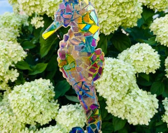 Seahorse.. Blingthingzbylori ..Seahorse suncatcher.. garden art .. yard art .. window decoration.. whirligigs wind spinner.. suncatcher.gift