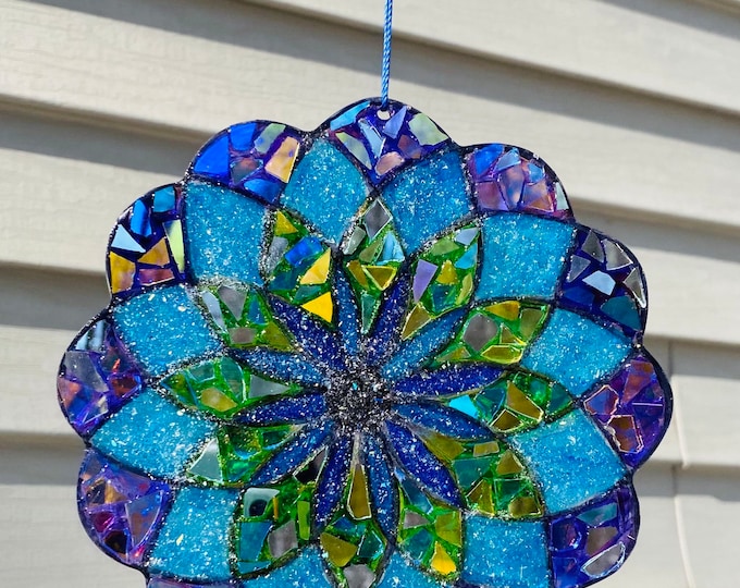 Kaleidoscope Sun catcher.. Blingthingzbylori.. suncatcher.. whirligigs wind spinner