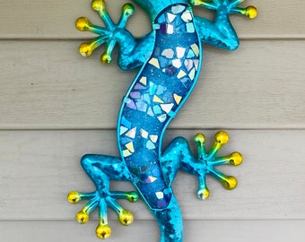 Lizard .. Gecko .. Blingthingzbylori .. Garden Art .. Yard
