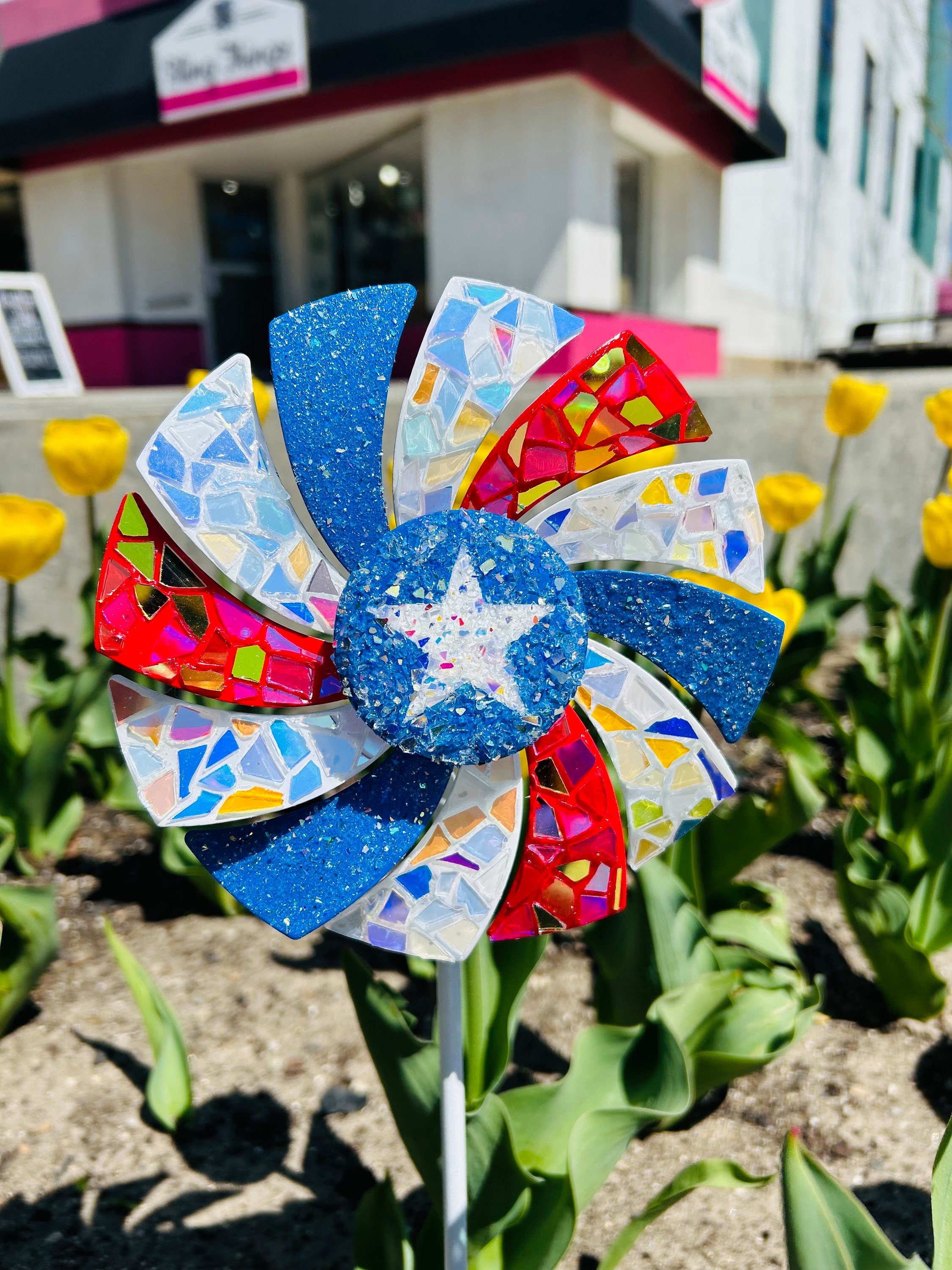 Pinwheel .. Blingthingzbylori .. Patriotic Items Whirligigs Wind