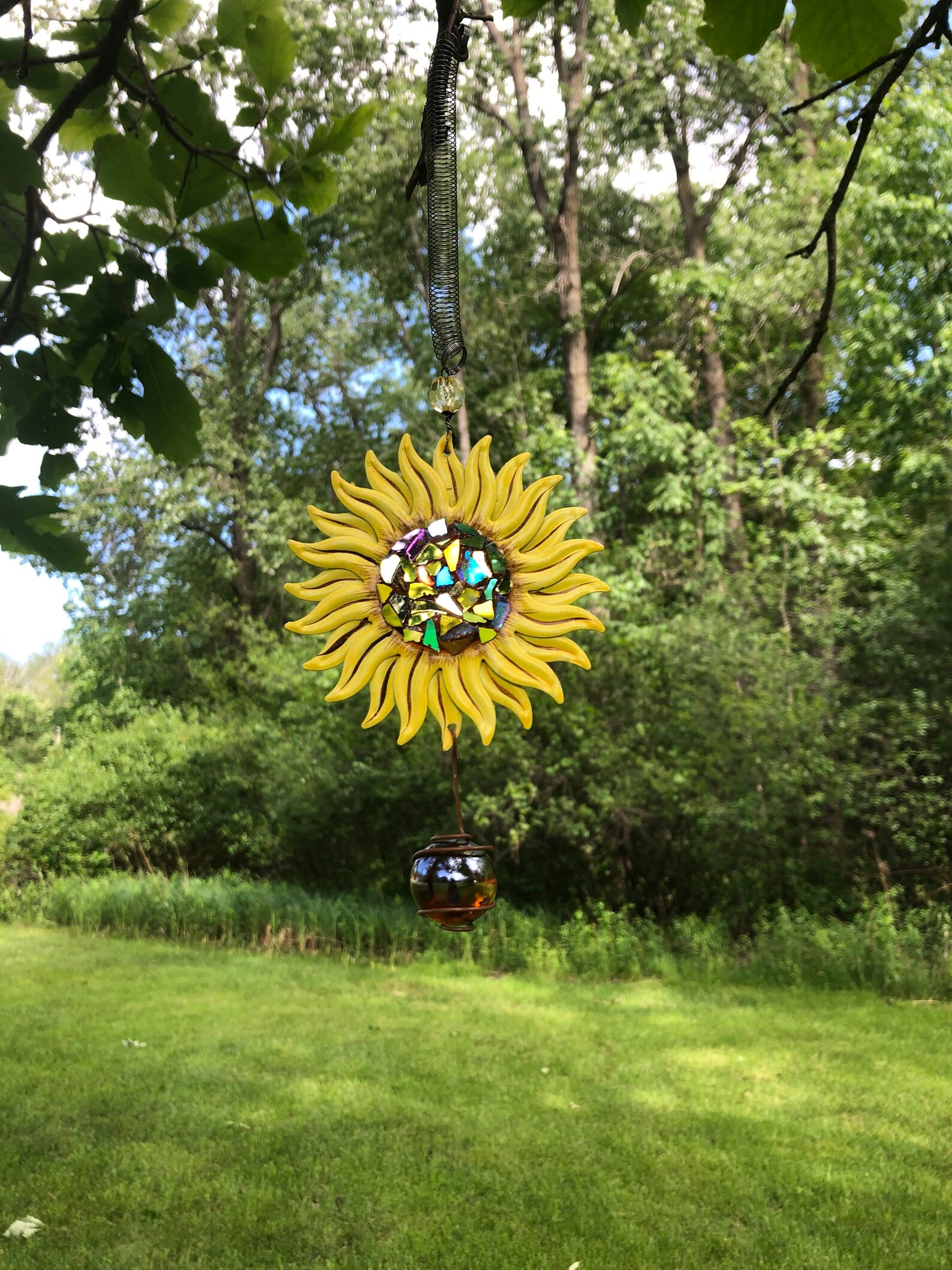 Daisy Bouncy Suncatcher.. Flower Lover Gift .. Yard Art .. Etsy