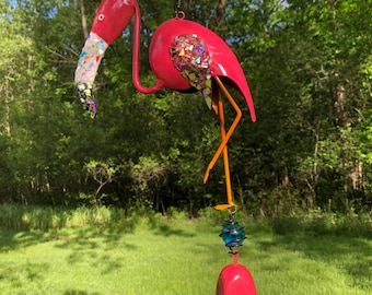 Pink flamingo bouncy… Garden decor… Yard art… Suncatcher… Flamingo lover suncatcher.. pink flamingo.. flamingo .. gifts