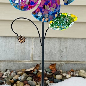 Pinwheel.. flower pinwheel.. blingthingzbylori.. SunCatcher.. flower.. gift .. gifts
