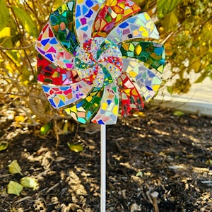 Pinwheel.. Blingthingzbylori..Whirligigs wind spinner..Christmas decorations.. Holiday decorations.. garden art .. holiday items.. gifts