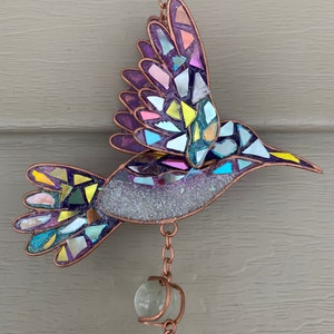 Hummingbird.. blingthingzbylori.. purple.. hummingbird.. wind chime.. suncatcher.. yard art.. patio decor.. gift..