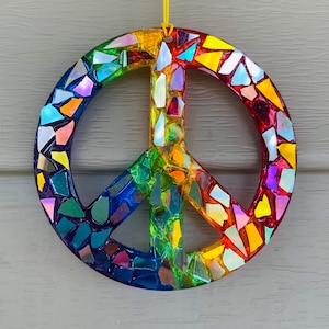 Rainbow peace sign .. Peace sign .. mini peace sign .. blingthingzbylori .. rainbow peace sign .. pride item