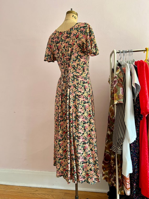 90's Size 4/6 Floral Flutter Sleeve Midi Dress - image 6