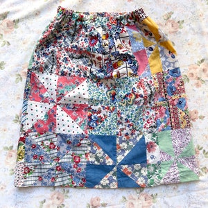 Size Small / Medium 1950's Feedsack Quilted Skirt image 1