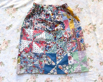 Size Small / Medium - 1950's Feedsack Quilted Skirt