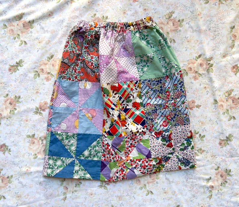 Size Small / Medium 1950's Feedsack Quilted Skirt image 3