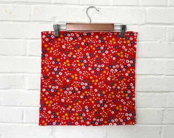 Set of 2 Vintage Floral Lunchbox Napkins
