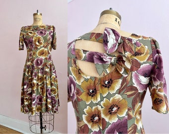 1980's Size 6/8 Autumnal Floral Drop Waist Dress