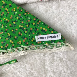 Green Calico Floral & Lace Hair Kerchief image 3