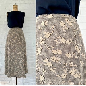 1990's Size 10 Silk Floral Midi Skirt from Jones NY image 1