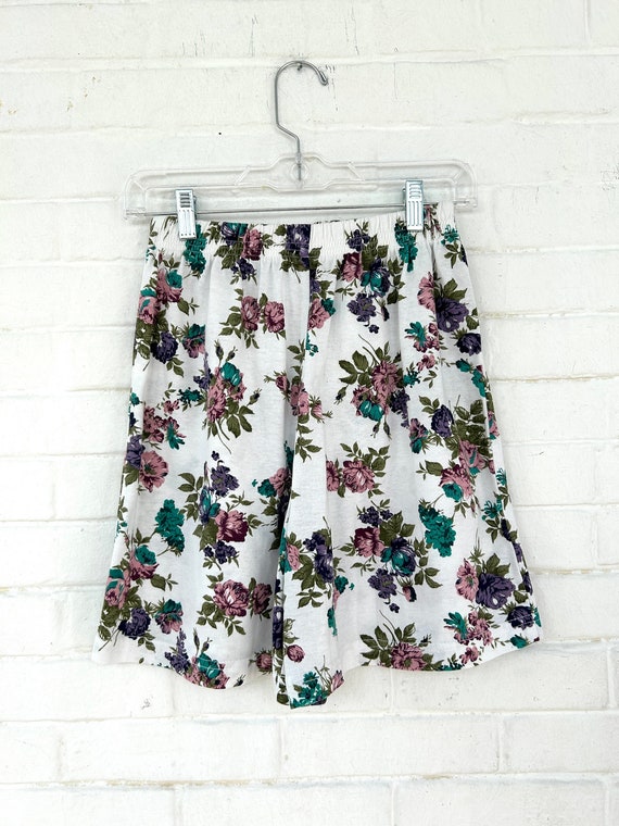 1980's Cute Summer Floral Shorts (Size Medium)