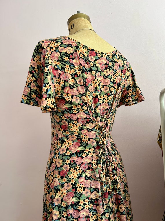 90's Size 4/6 Floral Flutter Sleeve Midi Dress - image 7
