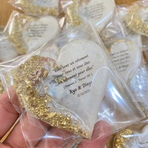 Magnete a forma di cuore in oro personalizzato ricamato per addio al nubilato e ricevimenti, magnete per matrimonio, regali di fidanzamento