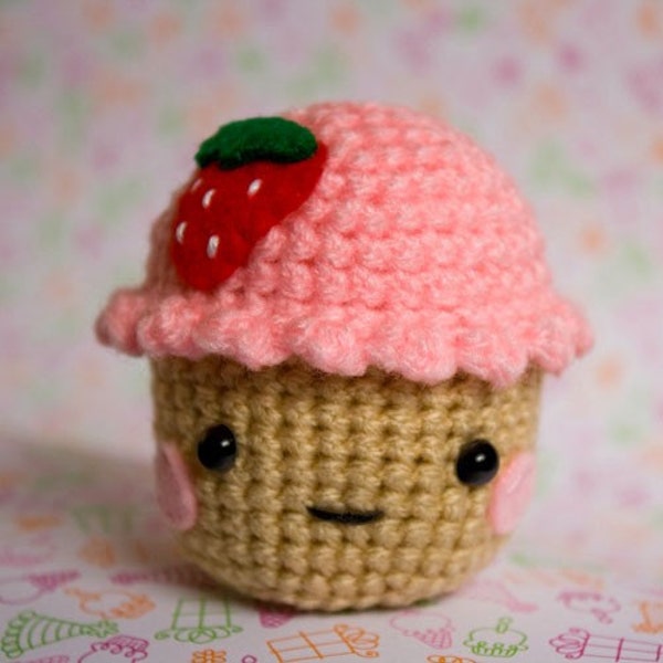 Amigurumi Strawberry Pink Cupcake