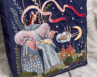 Handmade Embroidered Velvet Bag: Quilted Textile Fashion Bag