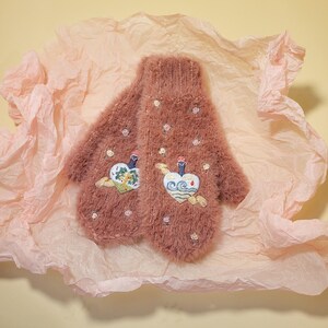 Handmade Embroidered Gloves: Coral Mink Fur Knitted Mittens