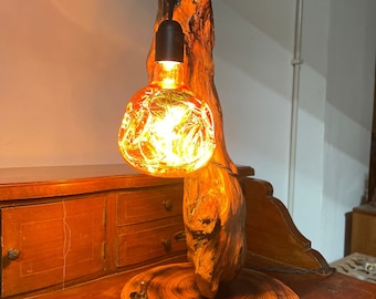 Lámpara en madera natural lijada por el mar, hecha a mano, diseño original, bombilla vintage, pieza única, mueble de diseño!