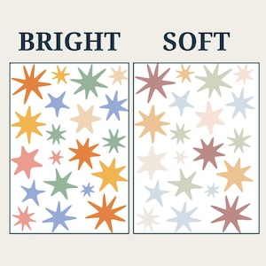 Op de afbeelding: Twee rechthoekige panelen met stervormen. Het linkerpaneel met het label BRIGHT bevat sterren in levendig oranje, geel, groen en blauw. Het rechterpaneel met het label SOFT toont sterren in gedempte pasteltinten van roze, perzik, groen en blauw.