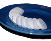12 Recycled White Snap-on Tops