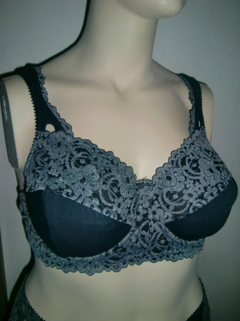 BRA Pattern BHL15 for LARGE Sizes : FREE Shipping by Merckwaerdigh image 4