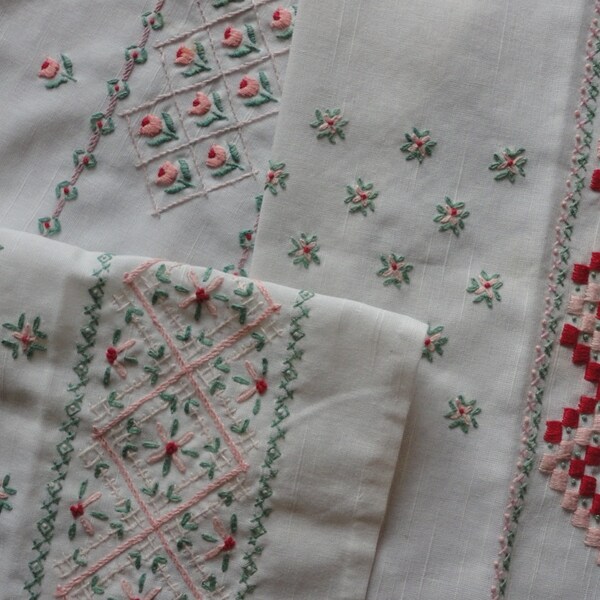 Set of 3 Vintage Tea Towels Hand Embroidered Peach Red Green Brown Coordinating Dishtowel Fingertip Towel Guest Towel Kitchen Bath Decor