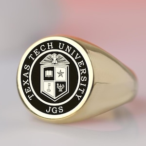 Custom 14K Gold Class Ring: Personalized Graduation Signet