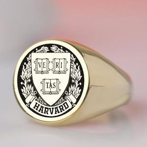 14K Gold Class Ring: Custom Engraved Graduation Ring