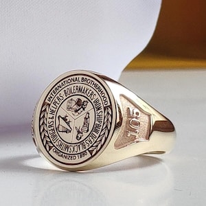 14K Gold Class Ring – Personalized Graduation Signet, Custom Engraved College Ring Gift